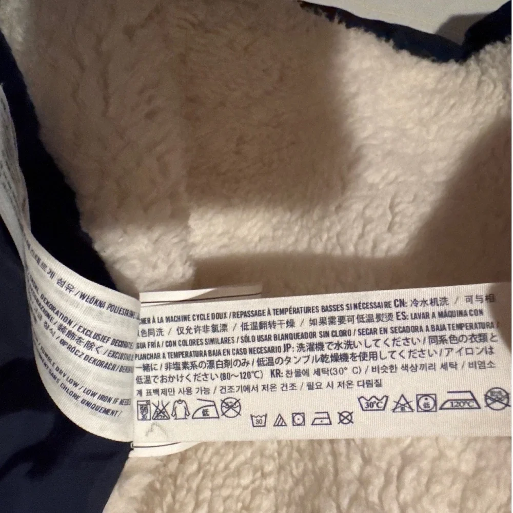 Abercrombie and Fitch Puffer Vest Sherpa Lined Hooded Padded Navy Blue Kids M